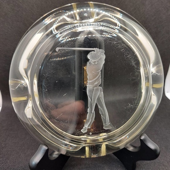 Thick Round Etched Golfer Glass Ashtray Vintage Cigar Cigarette Swinging Club - Picture 4 of 8